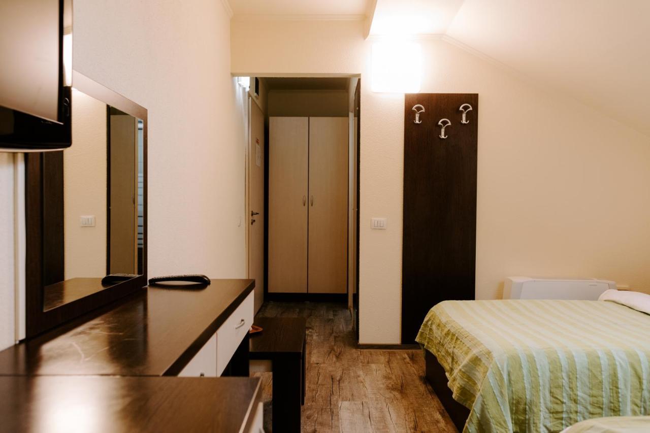 Casa Maria Magdalena Motel Lipova Luaran gambar